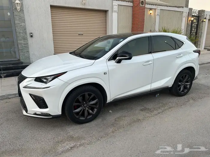 لكزس نظيف جدا 1