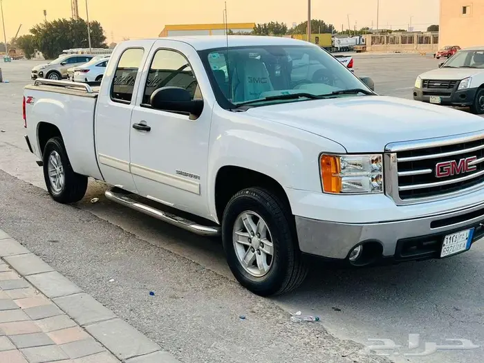 جمس بكب غماره ونص 2012 Z71 ( الجبيل ) 2