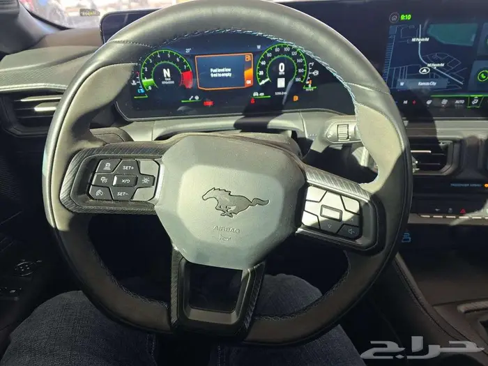 2025 Ford Mustang Dark Horse Coupe 8