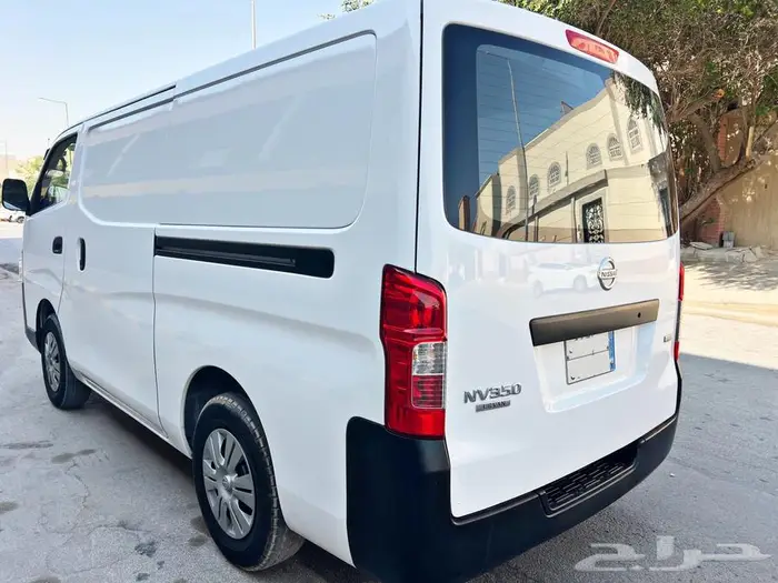 باص بضاعه نيسان اورفان 2021 نظيف جداد عداد قليل 5