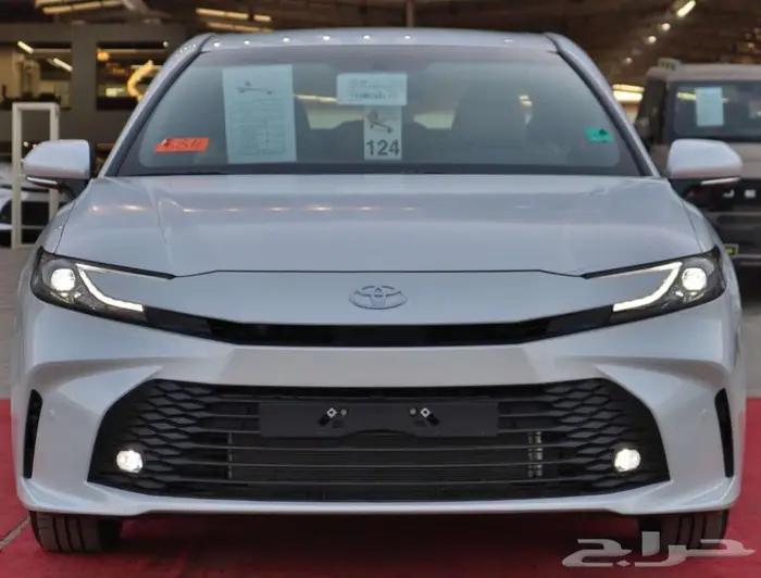 تويوتا كامري E بنزين 2025 سعودي اقل سعر 7