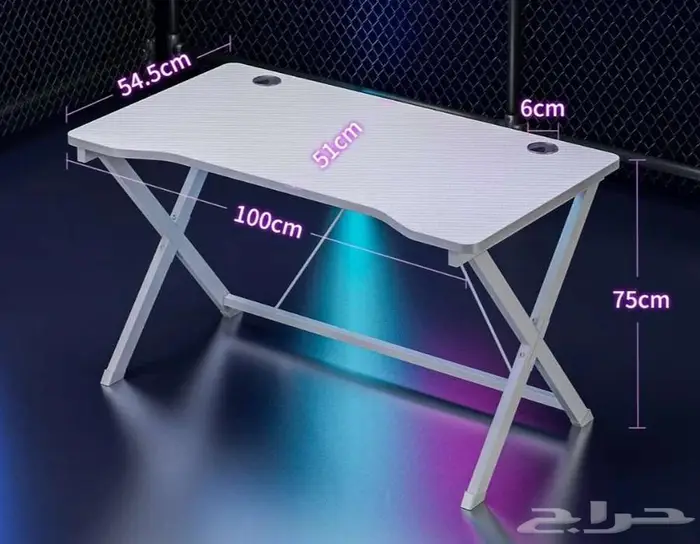 طاولة كمبيوتر 1