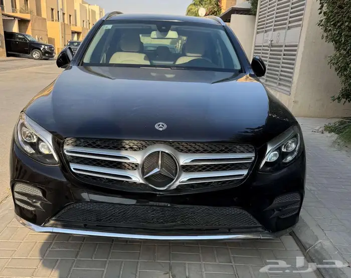 مرسيدس 2018 GLC 250 اسود 3