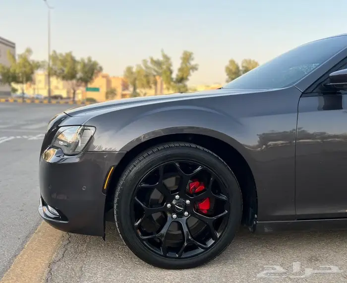كرايسلر ممشى قليل بحالة ممتازة 15