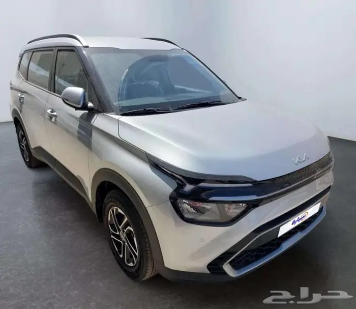 كيا كارينز استندر موديل 2025 2