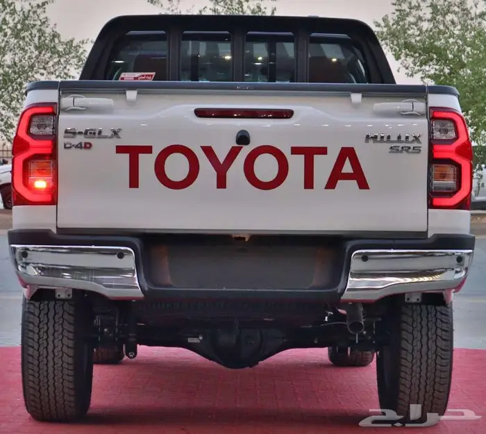 هايلوكس غمارتين S-GLX دبل اوتوماتك 2.8 ديزل 2024 10