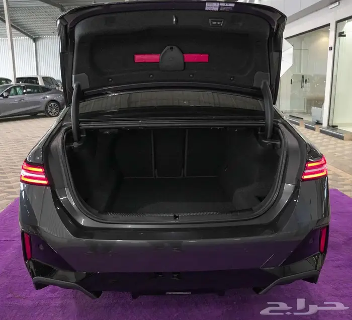 بي ام الفئة الخامسة 520 - BMW520I M KIT sport 2024 6