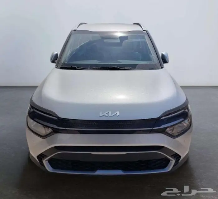 كيا كارينز استندر موديل 2025 0
