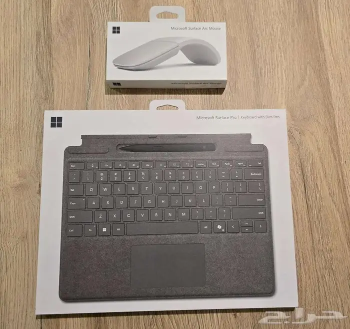 Microsoft surface Pro 11 keyboard and mouse 0
