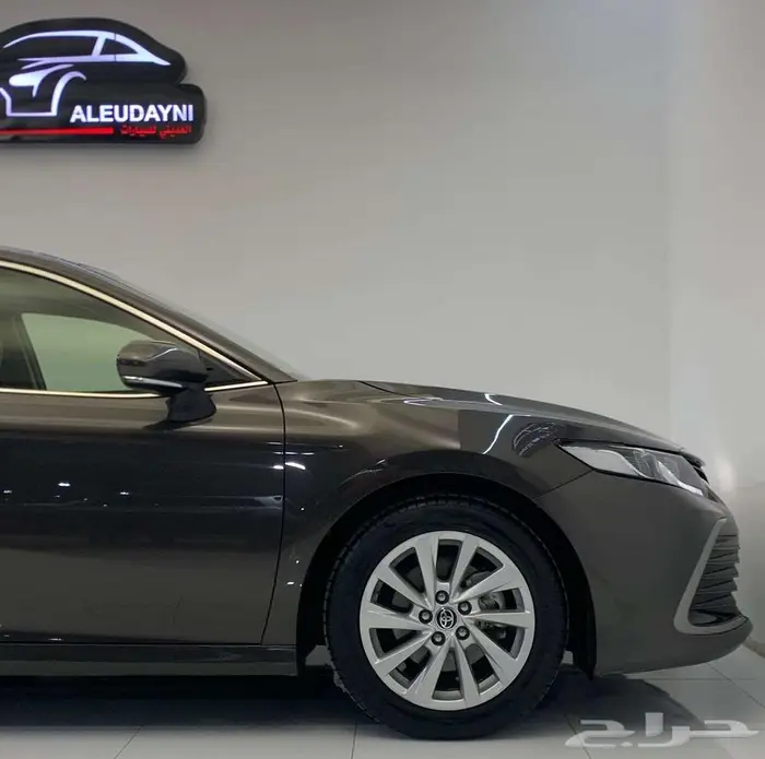 تويوتا كامري 2022 LE 8