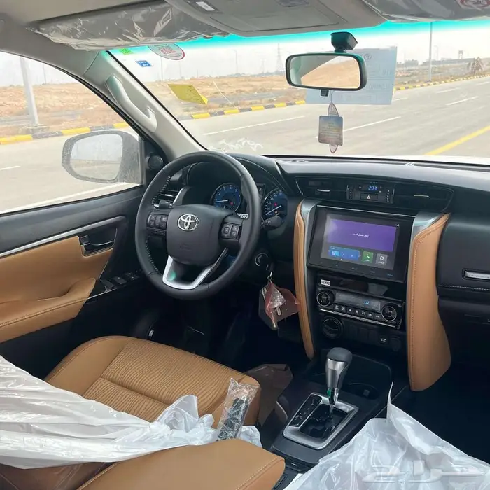 تويوتا فورتشنر بنزين 2025 VX1 6