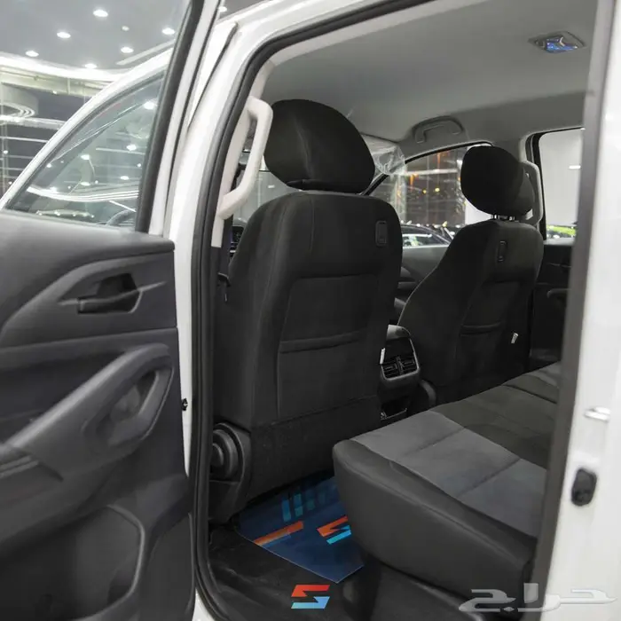 بيجو لاندتريك جير عادي بنزين بدون دبل 2023 7