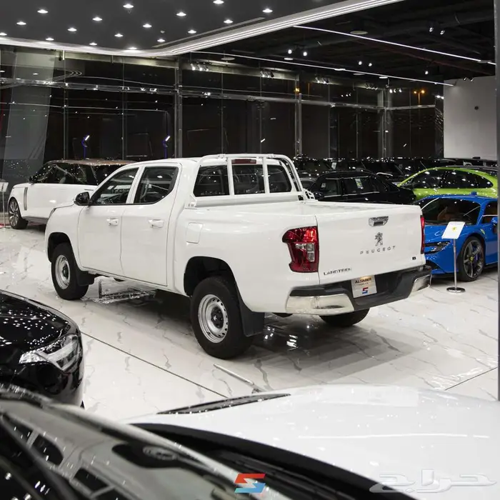 بيجو لاندتريك جير عادي بنزين بدون دبل 2023 5