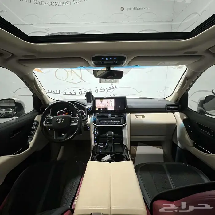 لاندكروزر GXR رقم 3 دبل بنزين تماتيك 2023 ممشى 51 الف كيلو 7