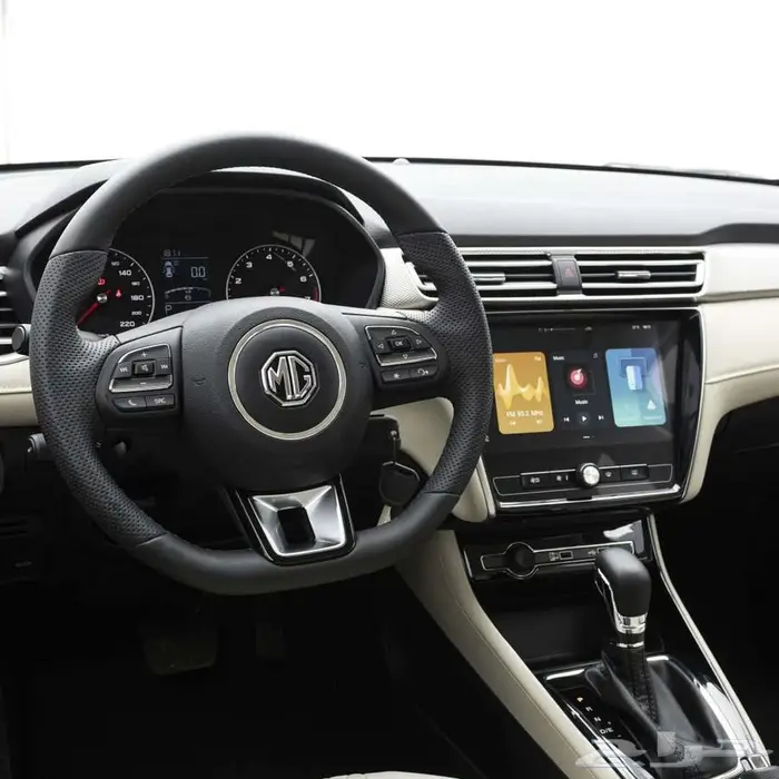 ام جي 5 ستاندر 2025 الشكل القديم اللون الاسود 28