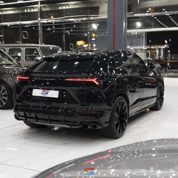 لامبورجيني اوروس موديل 2021 3