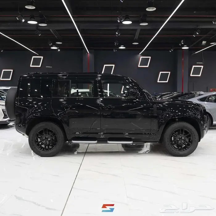 لاندروفر ديفندر 110 SE اكس ديناميك موديل 2026 7