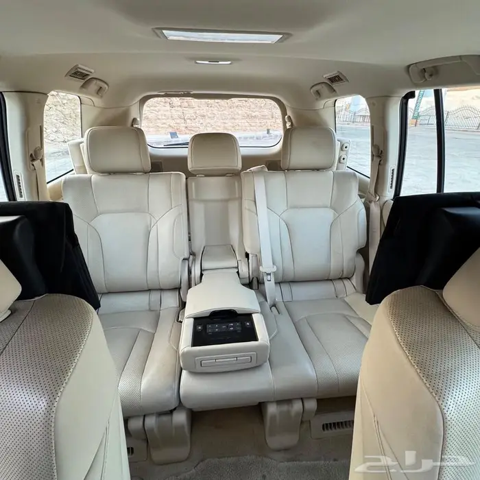 جيب لكزس 2017 11