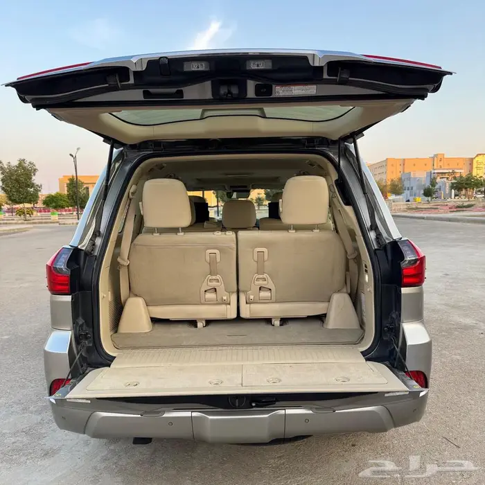 جيب لكزس 2017 17