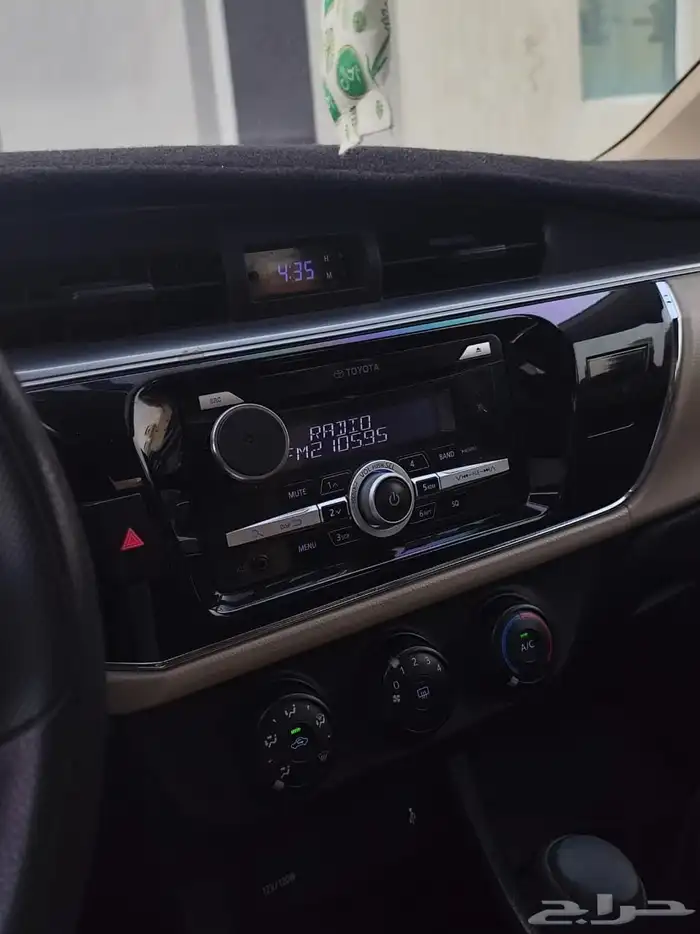 كورولا 2015 للبيع 32