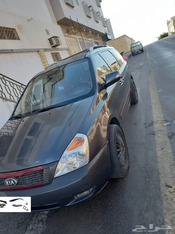 للبيع كيا كرنفال 2014 5