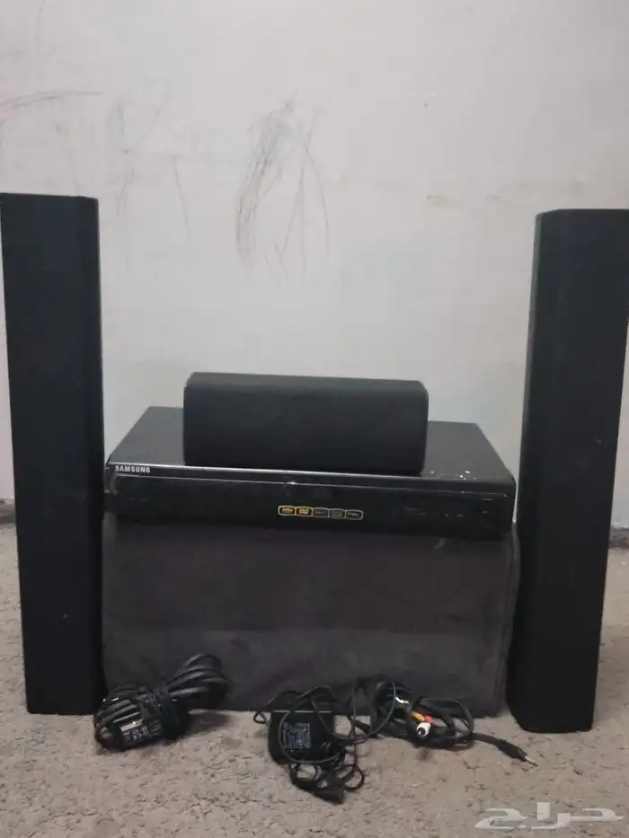 سلام عليكم سماعه للبيع شركة سامسونج شغلي ونظيف ا 0