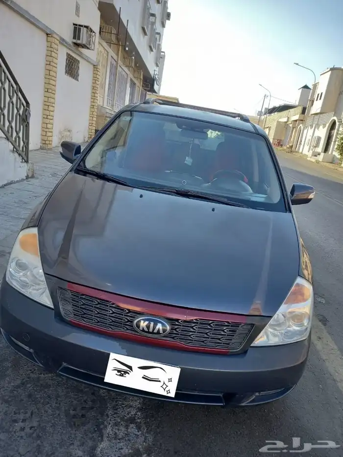للبيع كيا كرنفال 2014 3