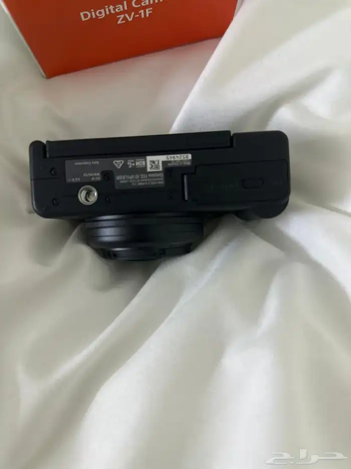 كاميرة sony ZV-1F استخدام قليل جدا 3