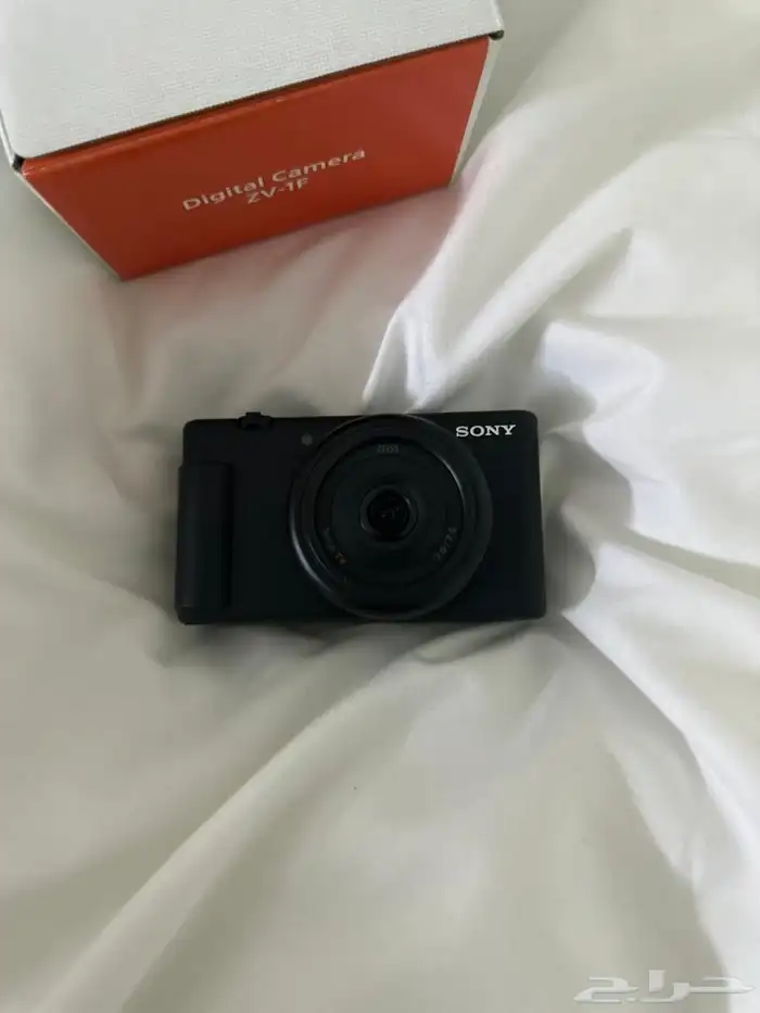 كاميرة sony ZV-1F استخدام قليل جدا 1
