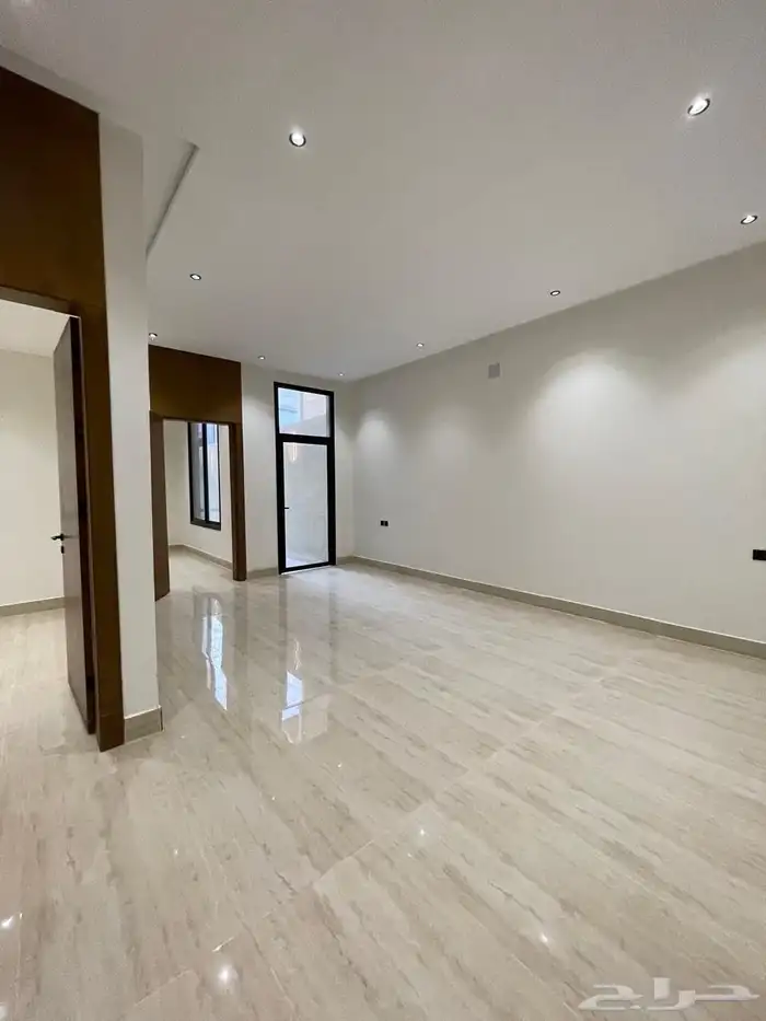 دور أرضي للبيع حي العوالي 8