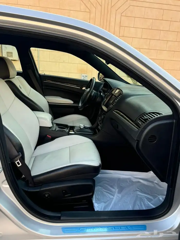 كرايزلر موديل2021 C300 8