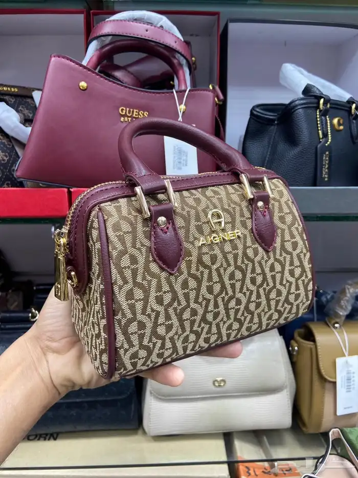 شنط درجه أولى وماستر 0