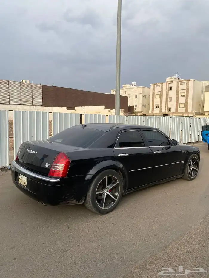 للبيع كرايسلر 2005 اسود ملكي نظيف لا يفوتك 2