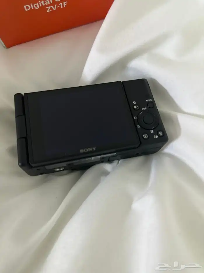 كاميرة sony ZV-1F استخدام قليل جدا 2