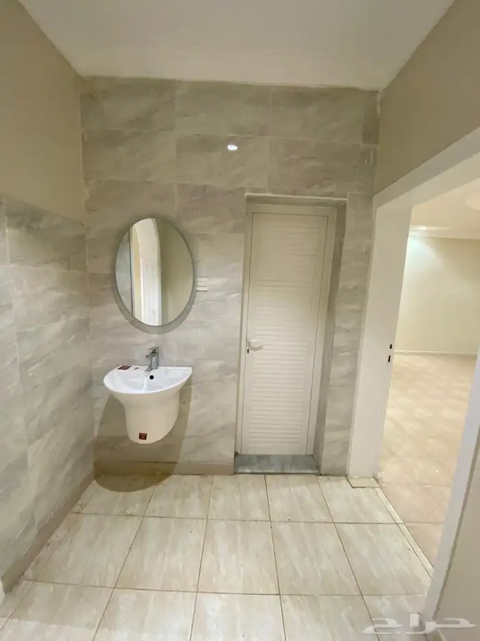 شقة للإيجار النزهة 3 غرف دفع شهري 4