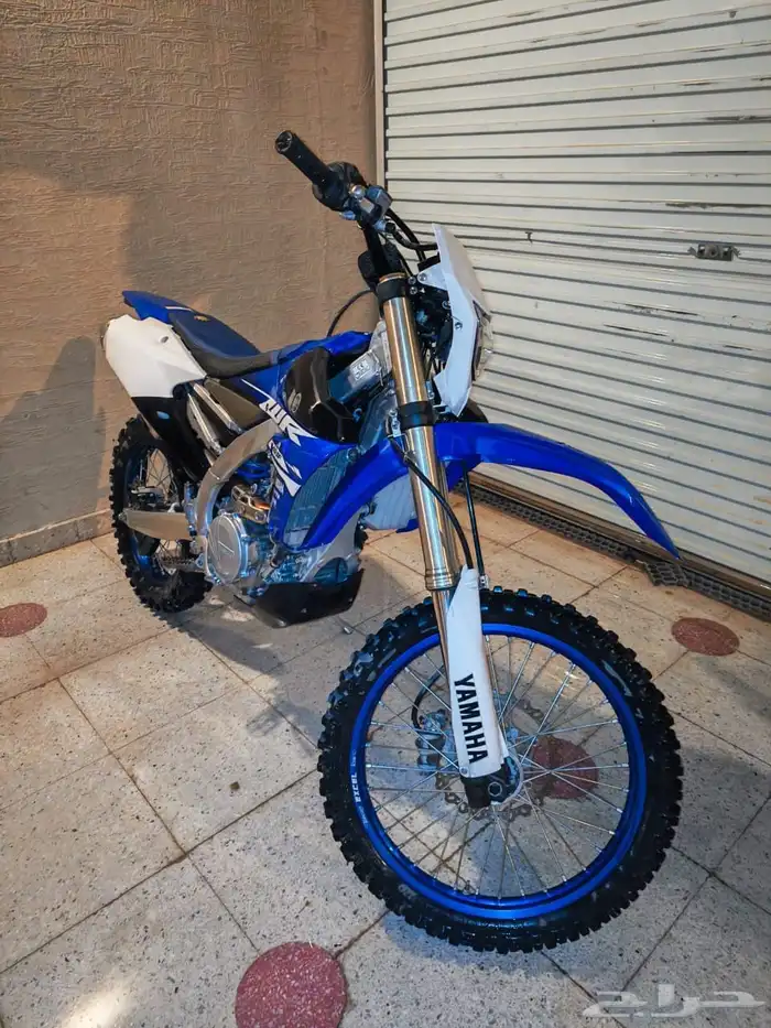 Yamaha WR 450 F Motorcycle 1