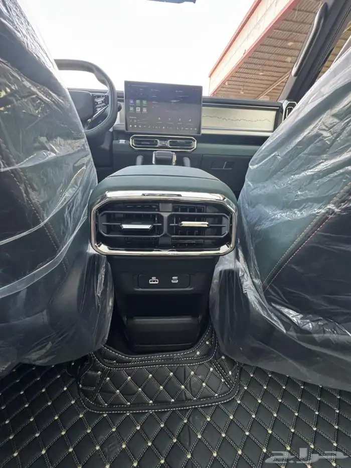 جيتور لاكجري اسود داخلي زيتي اصفار جديد أصفار 2026 19