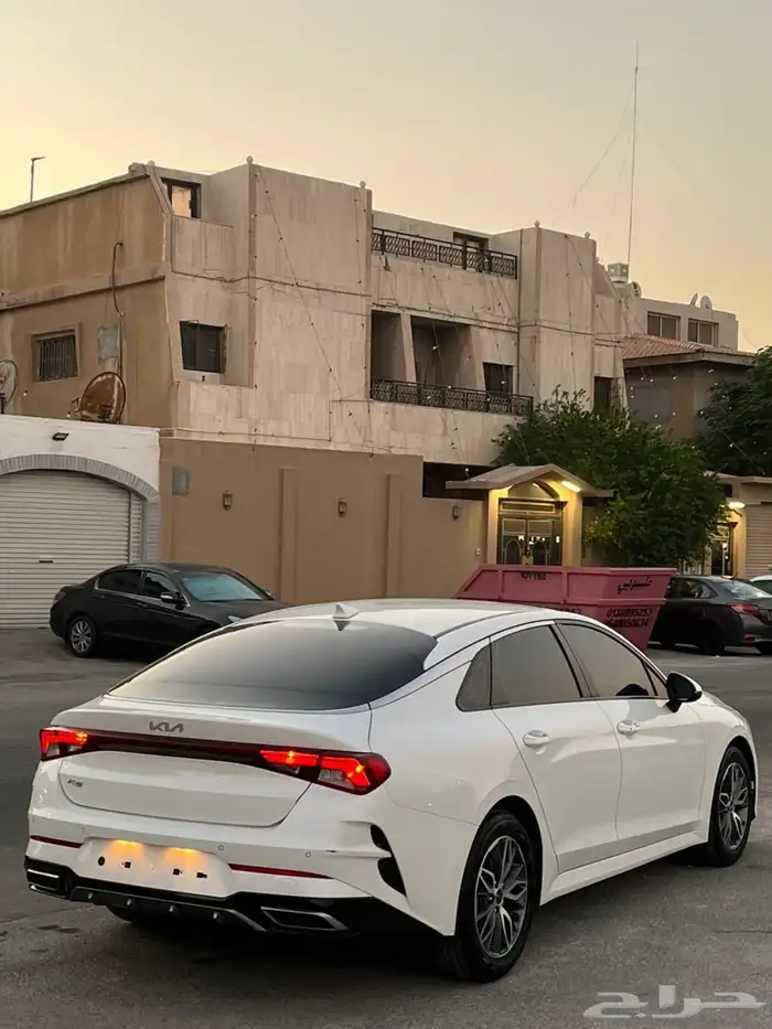 للبيع K5 أبيض لؤلؤي استخدام نظيف ومواصفات جميلة( وارد كوريا) 6