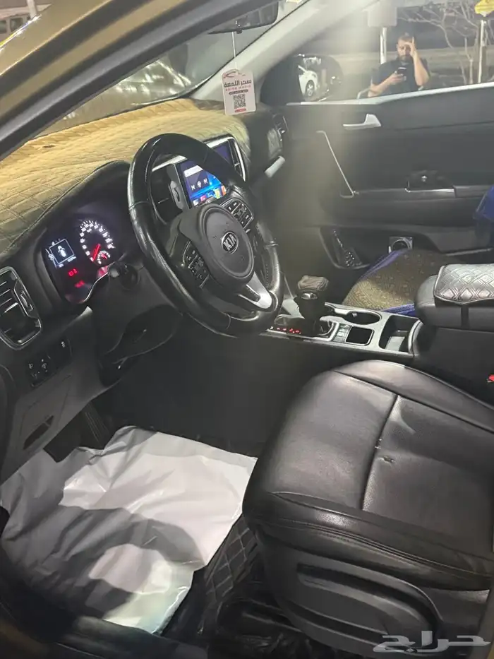 سبورتاج 2017 ممشي 151000 كيلو نص فل 1600 سي سي 9