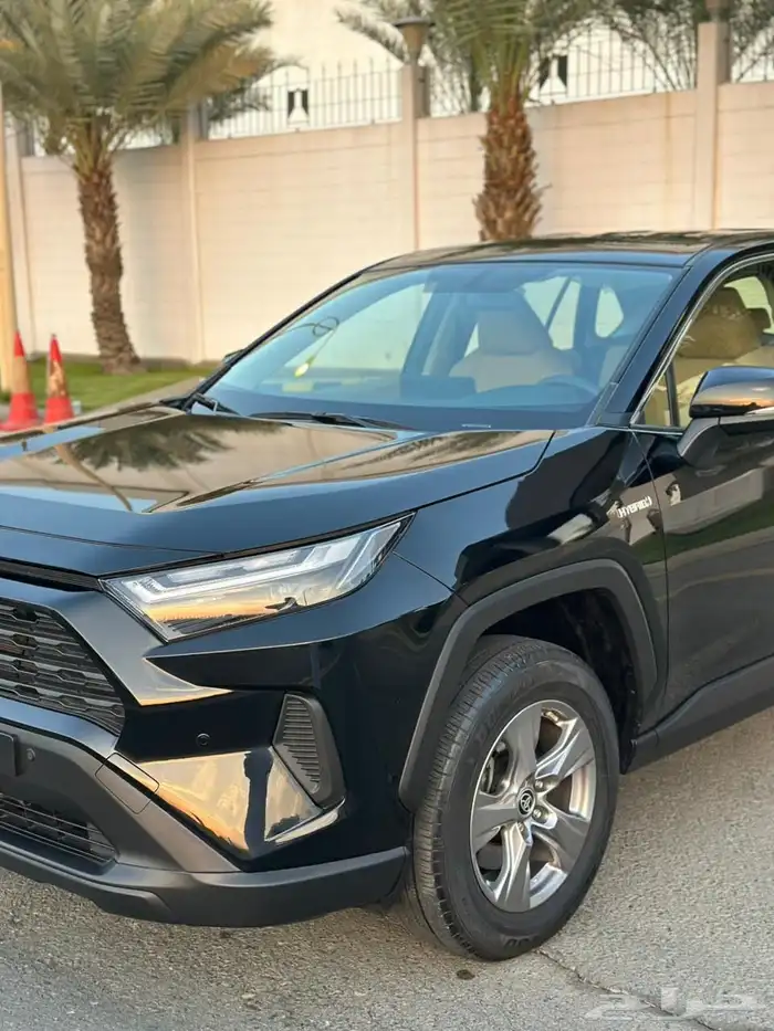 تويوتا راف فور LE 2024 هايبرد 4