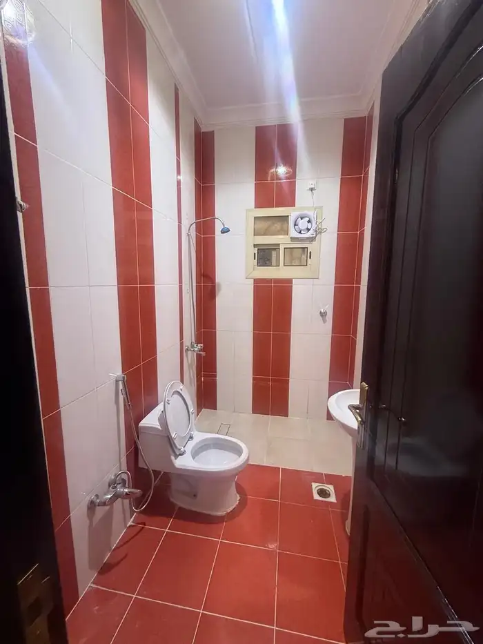 دور حي اليرموك للبيع بسعر 670 9