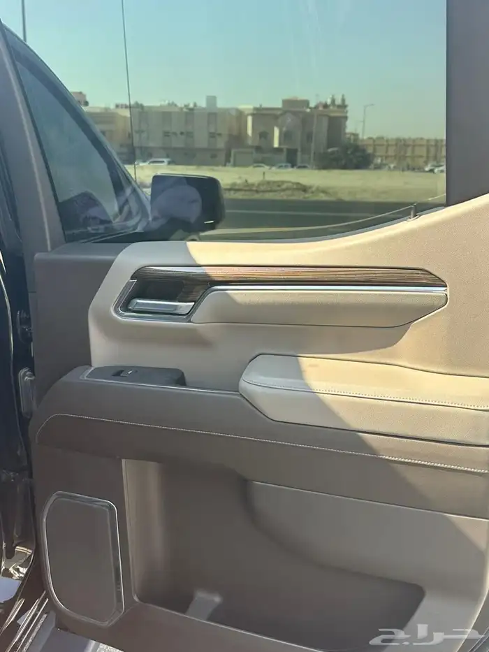 للبيع سلفرادو 2022 LT فل كامل قير ارضي 11