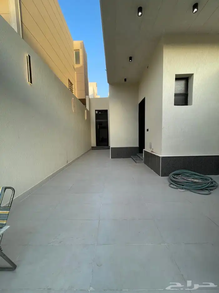 دور أرضي للبيع حي العوالي 1