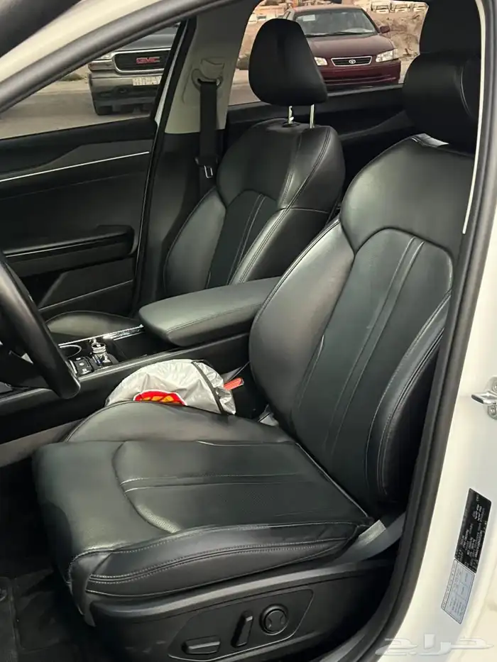 للبيع K5 أبيض لؤلؤي استخدام نظيف ومواصفات جميلة( وارد كوريا) 9