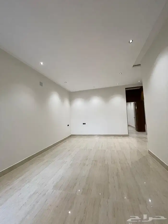 دور أرضي للبيع حي العوالي 10