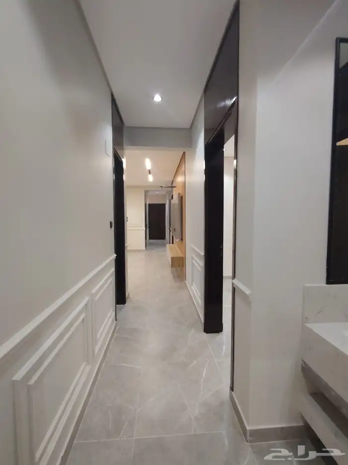 شقه علويه للبيع حي الريان تبوك ب520 الفففقط 15