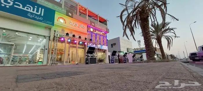 تنظيم حفلات وفتتحات تاجير شاشات مسارح استيج خشب استيج زجاج 6