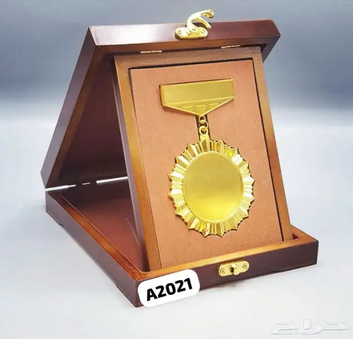 تنفيذ وتركيب كلادينج لوحات بنر كراتين علب بوكسات فولدرات 7