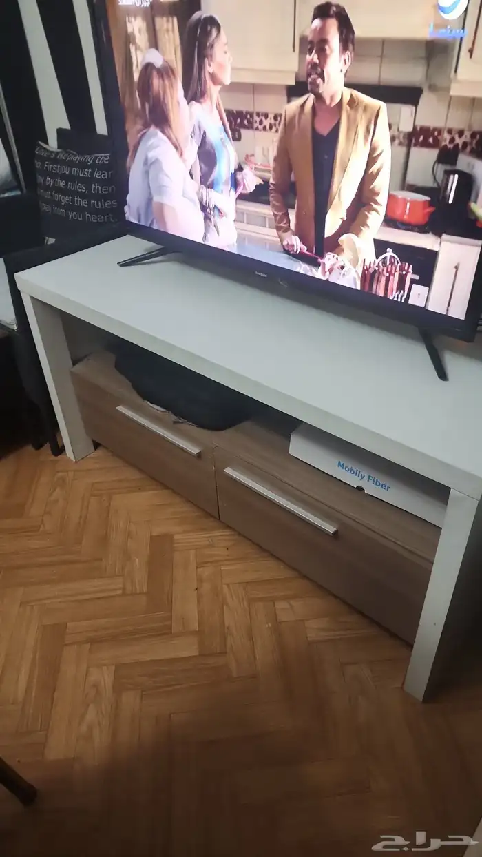 دولاب ست ابواب خشب اللون ابيض _البيع السعر النهائي 650 ريال 7