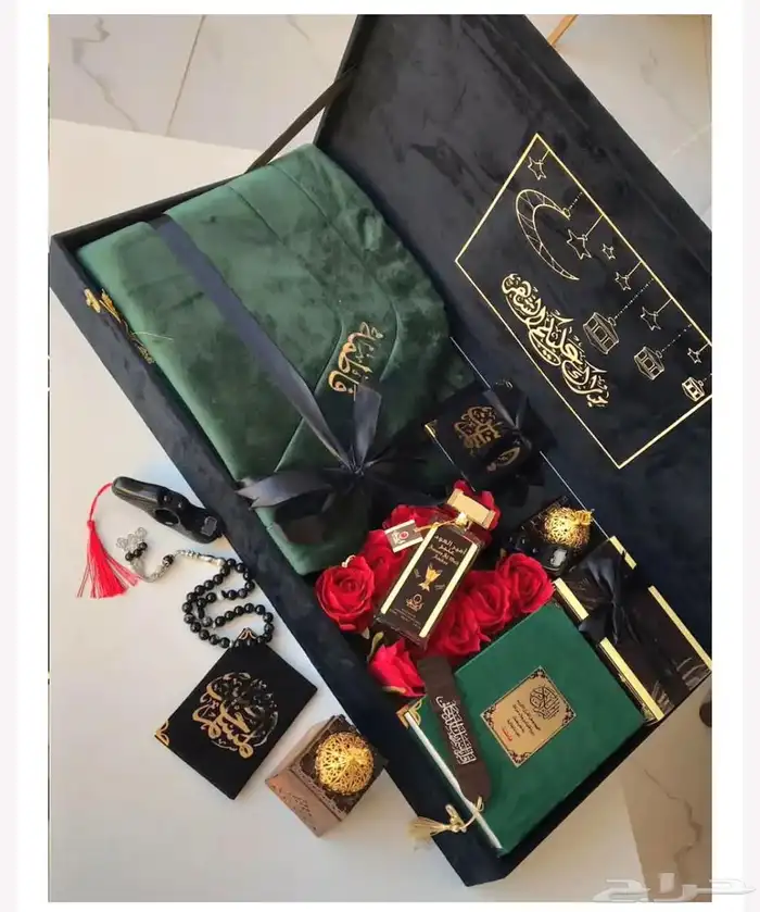اهدي من تحب بوكسات اطقم صلاة ومصاحف مطرزه حسب الطلب 9